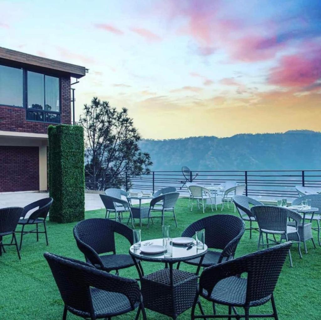 Mountain Height Kasauli公寓 外观 照片